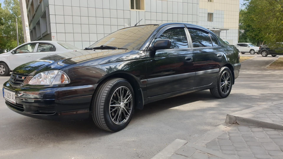 Toyota Avensis 3