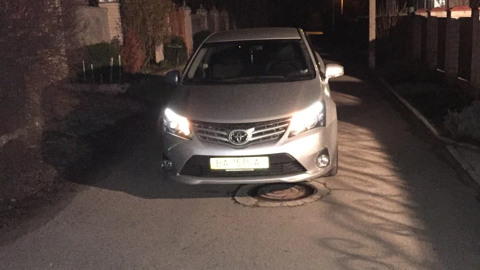 Toyota Avensis 2