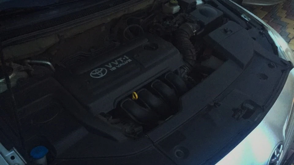 Toyota Avensis 4
