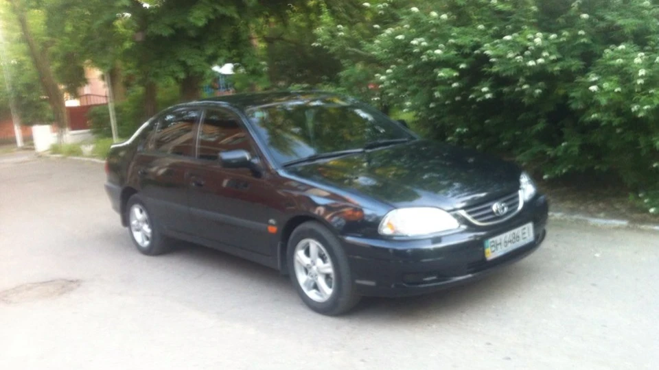Toyota Avensis 2