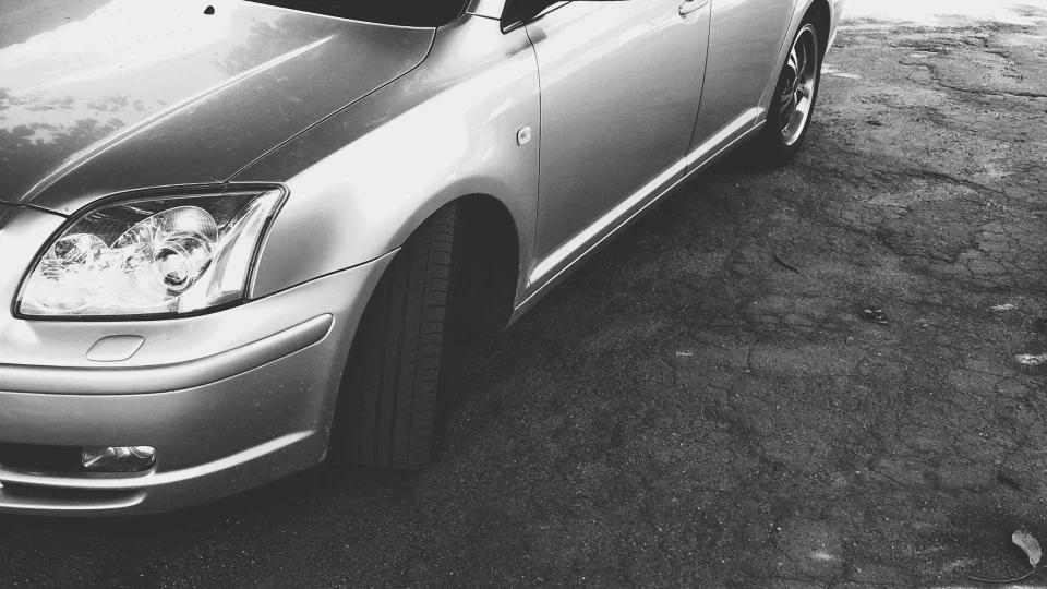 Toyota Avensis 2