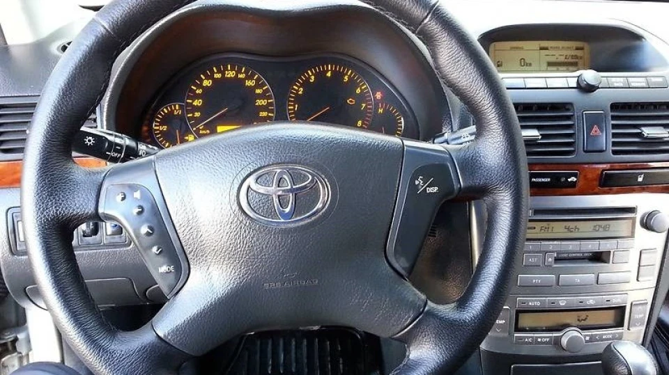 Toyota Avensis 3