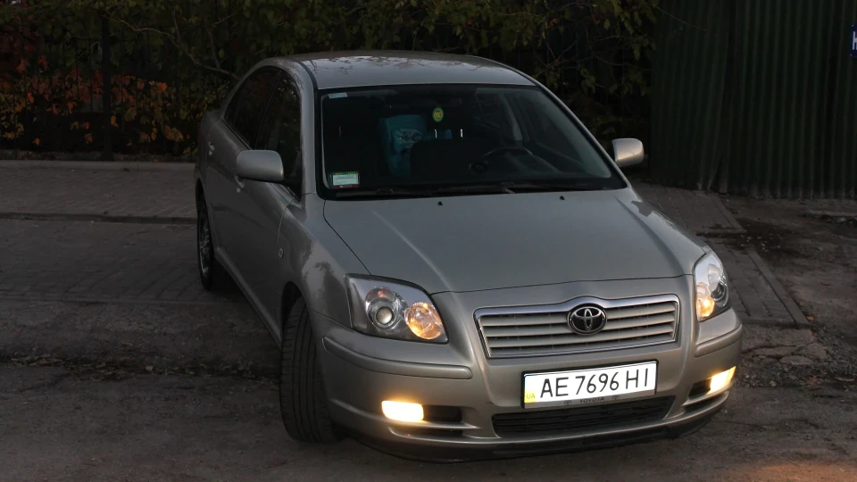 Toyota Avensis 2