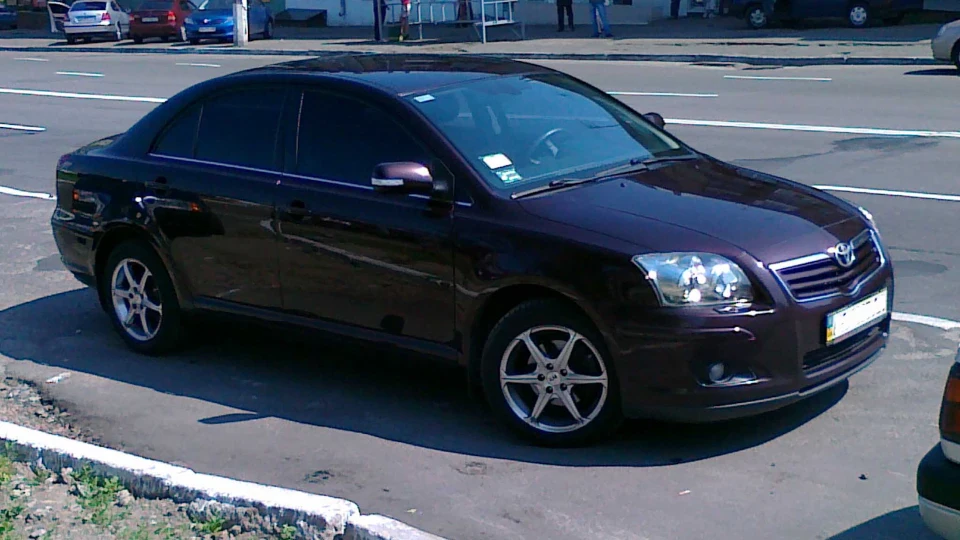 Toyota Avensis 2