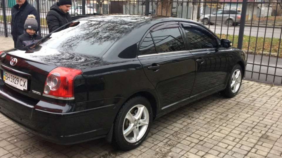 Toyota Avensis 4