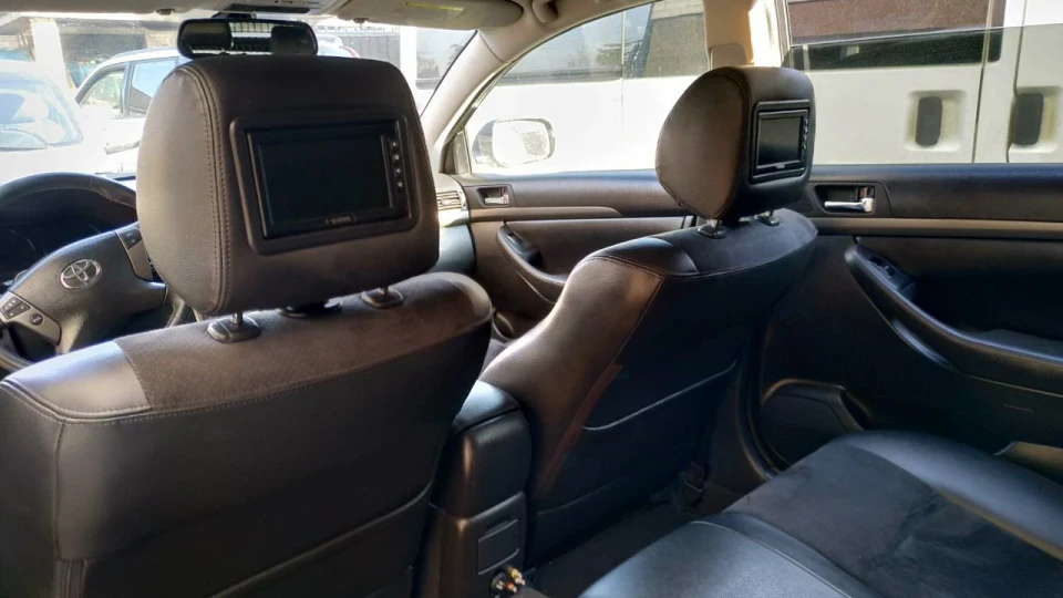 Toyota Avensis 3