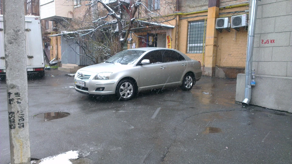 Toyota Avensis 2