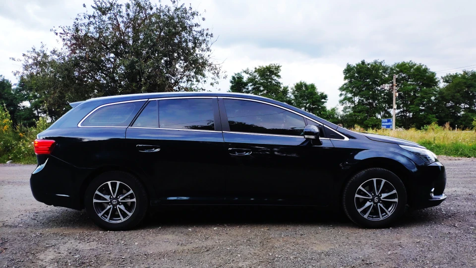 Toyota Avensis 5