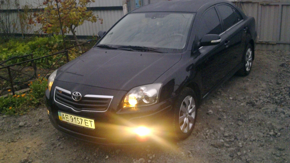 Toyota Avensis 2