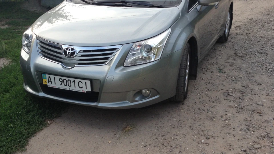 Toyota Avensis 2