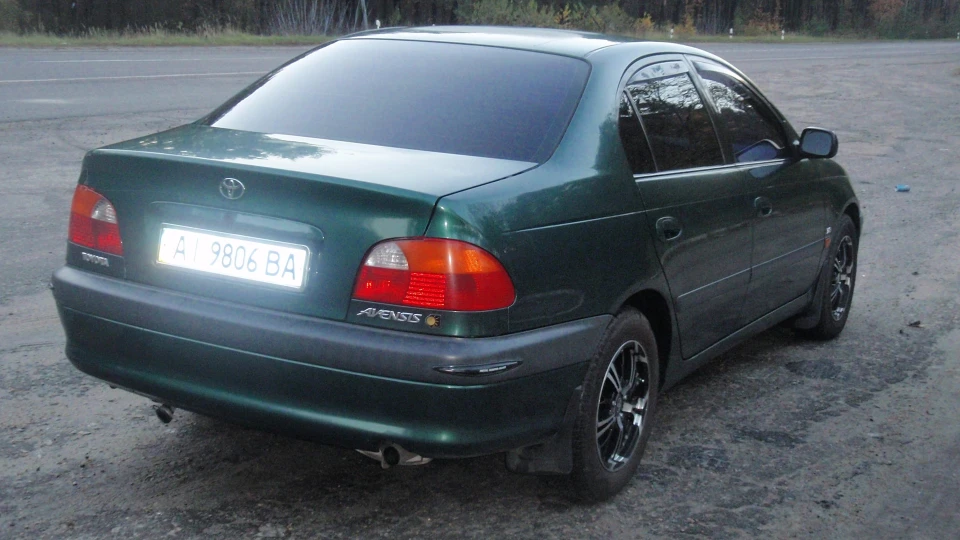Toyota Avensis 2