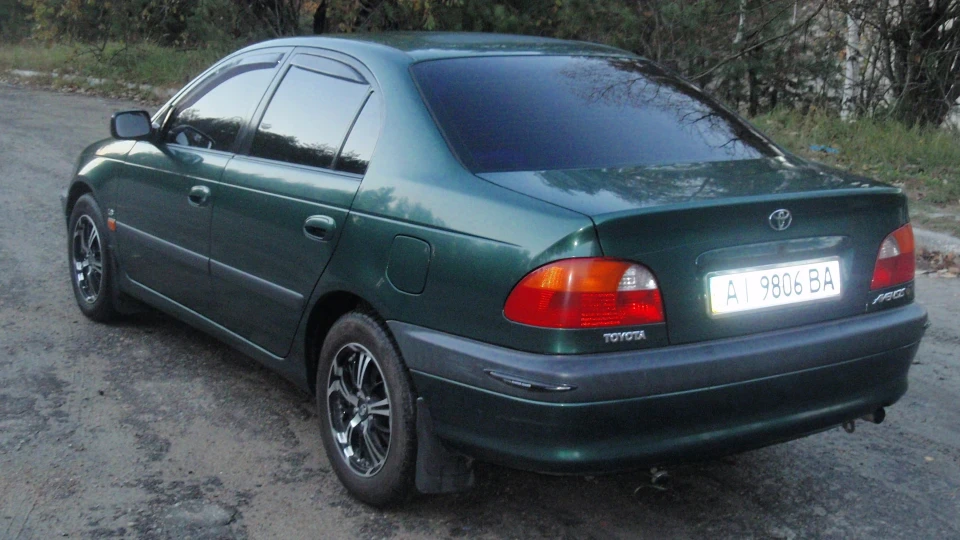 Toyota Avensis 4