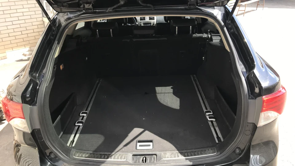 Toyota Avensis 3