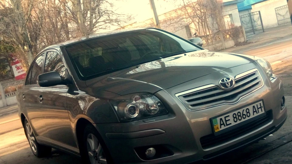 Toyota Avensis 4
