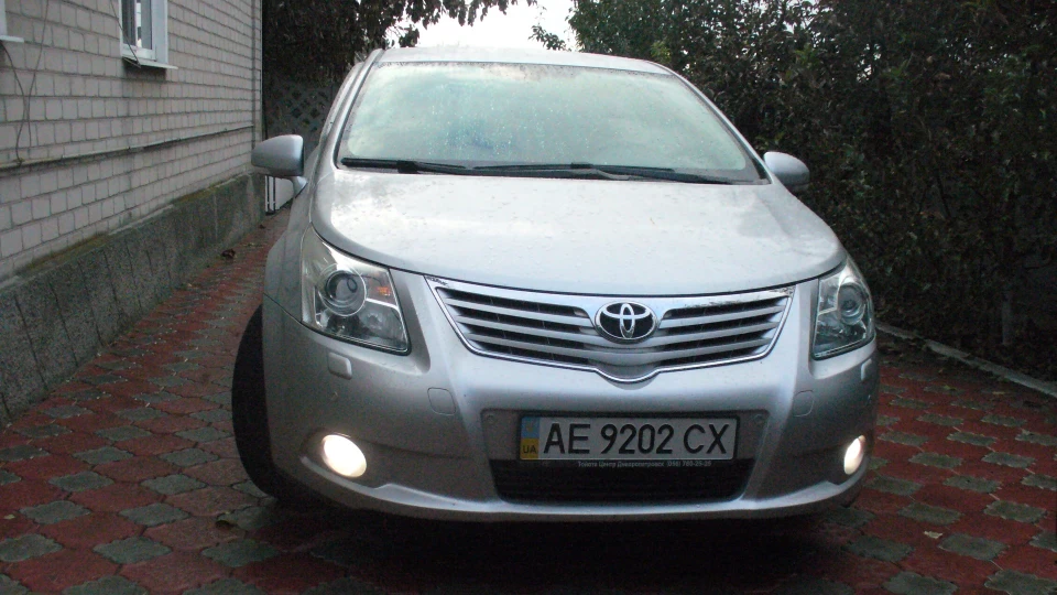 Toyota Avensis 4