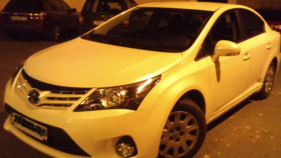 Toyota Avensis 2