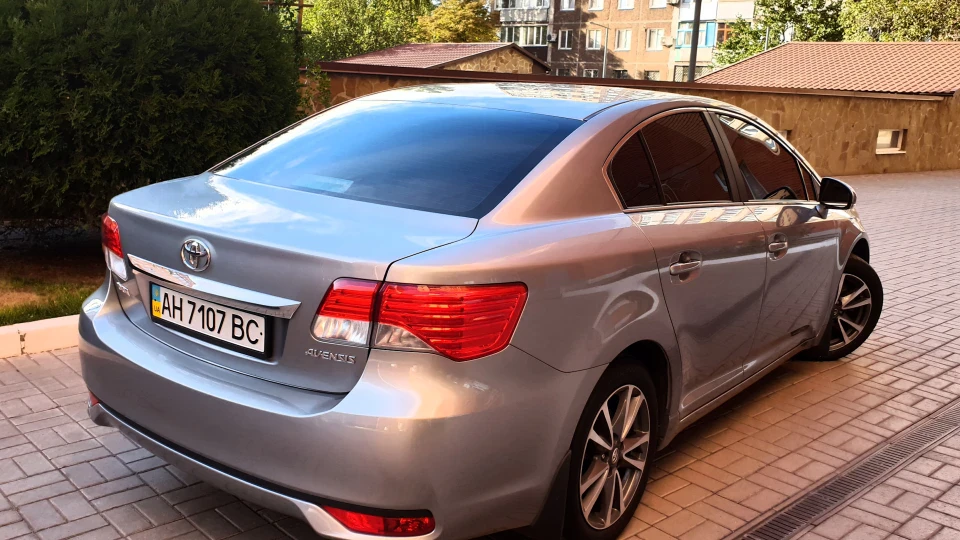 Toyota Avensis 4