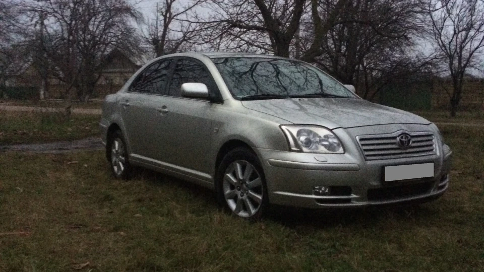 Toyota Avensis 2