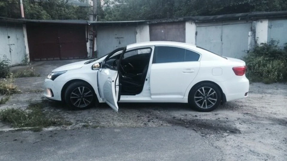 Toyota Avensis 2