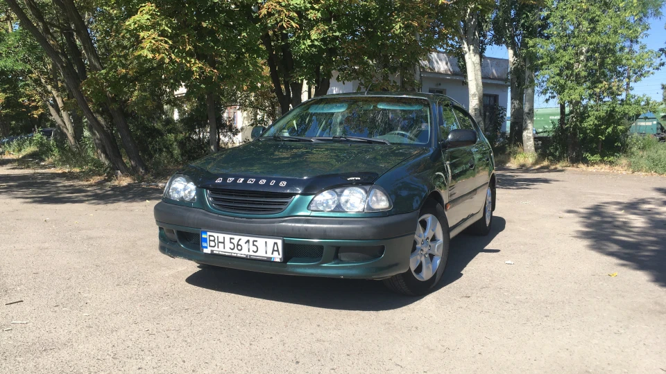 Toyota Avensis 1.6i LPG 4