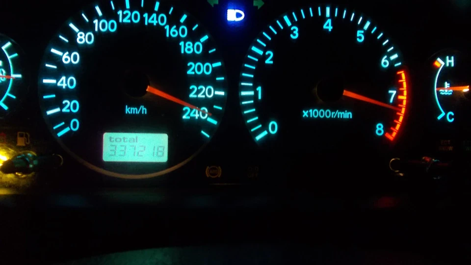Toyota Avensis 1.8 1zz-fe, Рестайл 2