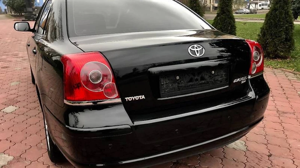 Toyota Avensis 1.8 АКПП