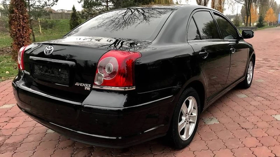 Toyota Avensis 1.8 АКПП 2