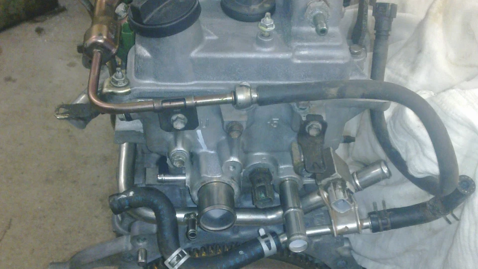 Toyota Avensis 1,8 zfe1 2