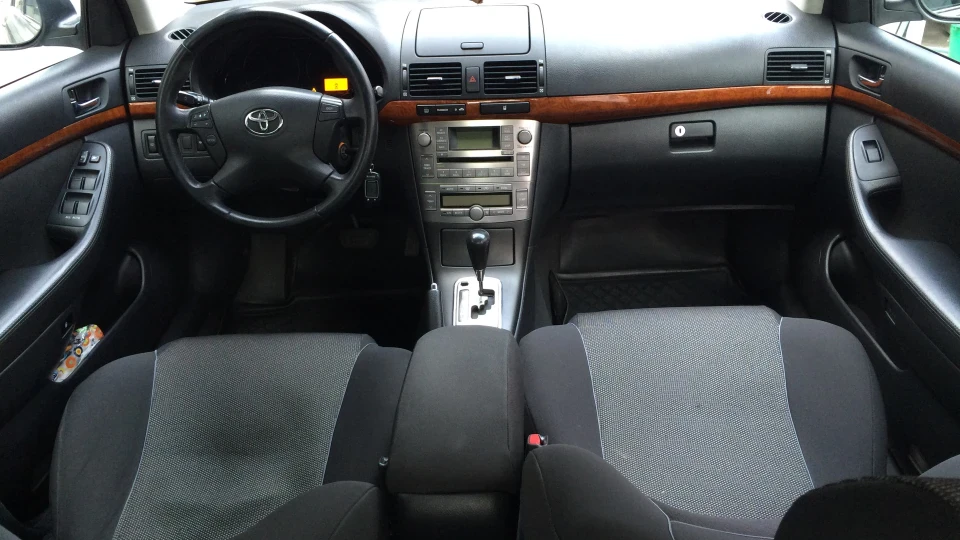 Toyota Avensis 1,8 2