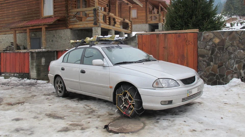 Toyota Avensis 1AZ-FSE 2