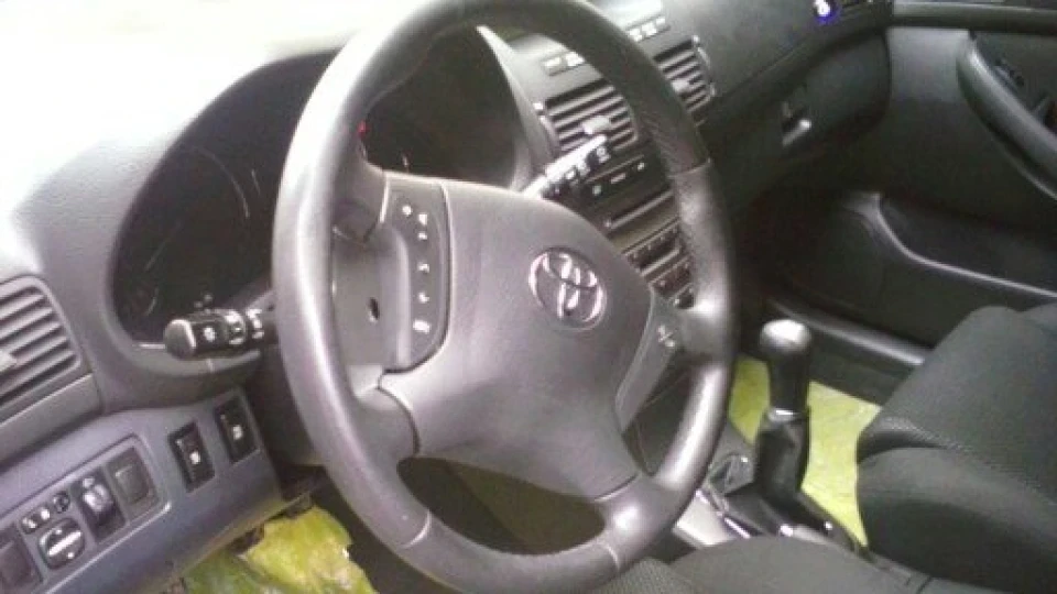 Toyota Avensis 2.0 D4D 2