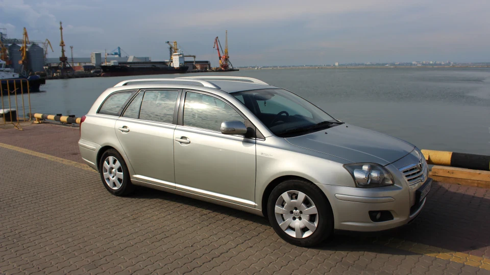 Toyota Avensis 2.0 Diesel Power Wagon 2