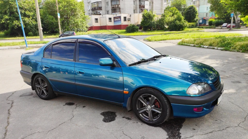 Toyota Avensis 2.0 3