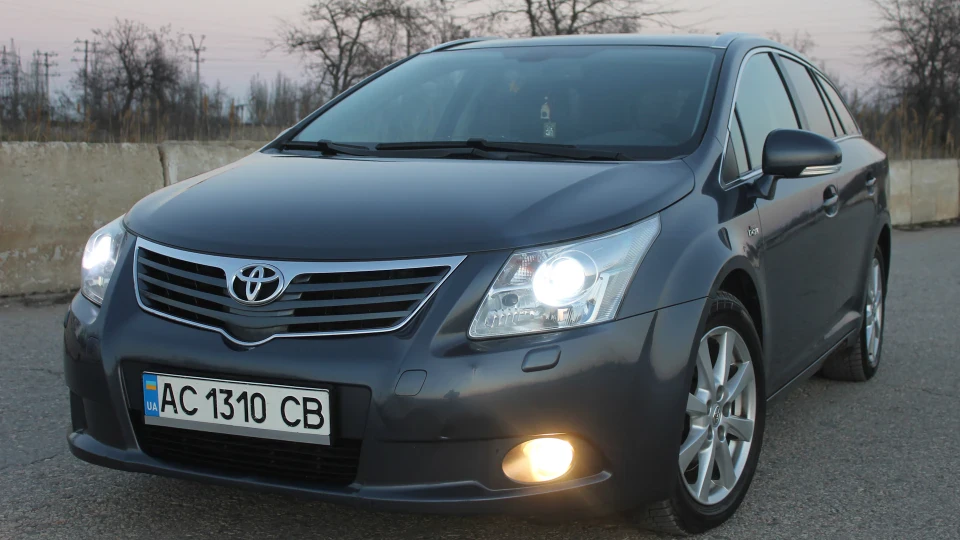 Toyota Avensis 2.2 D-CAT 2