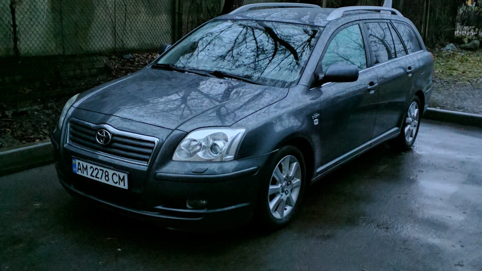 Toyota Avensis 2.2 дизель