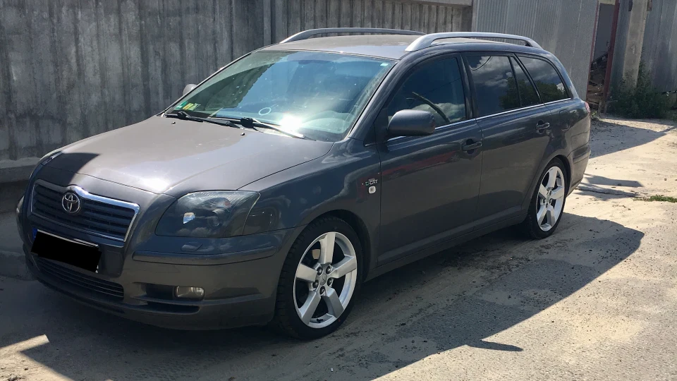 Toyota Avensis 2.2 TURBO VAGON