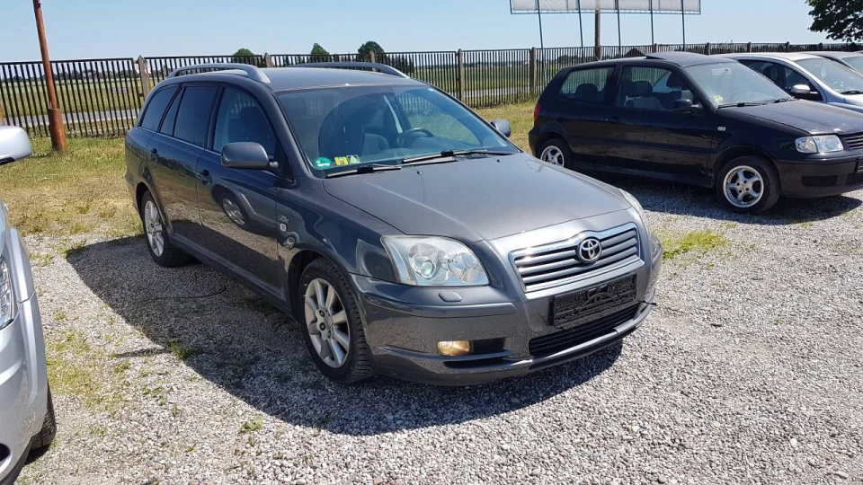 Toyota Avensis 2.2 TURBO VAGON 3