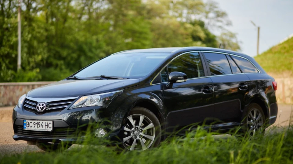 Toyota Avensis 2.2d-cat atm 3
