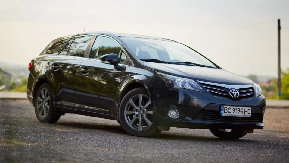 Toyota Avensis 2.2d-cat atm 4
