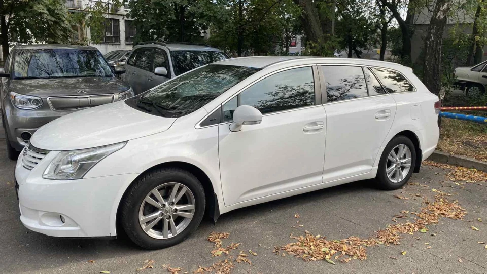 Toyota Avensis Барсик 2