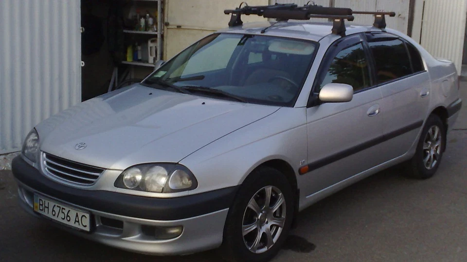 Toyota Avensis Баржа 2