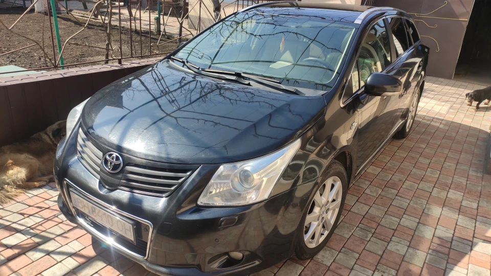 Toyota Avensis Чорний воронок 2