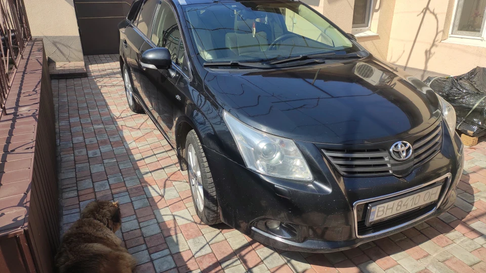 Toyota Avensis Чорний воронок 3
