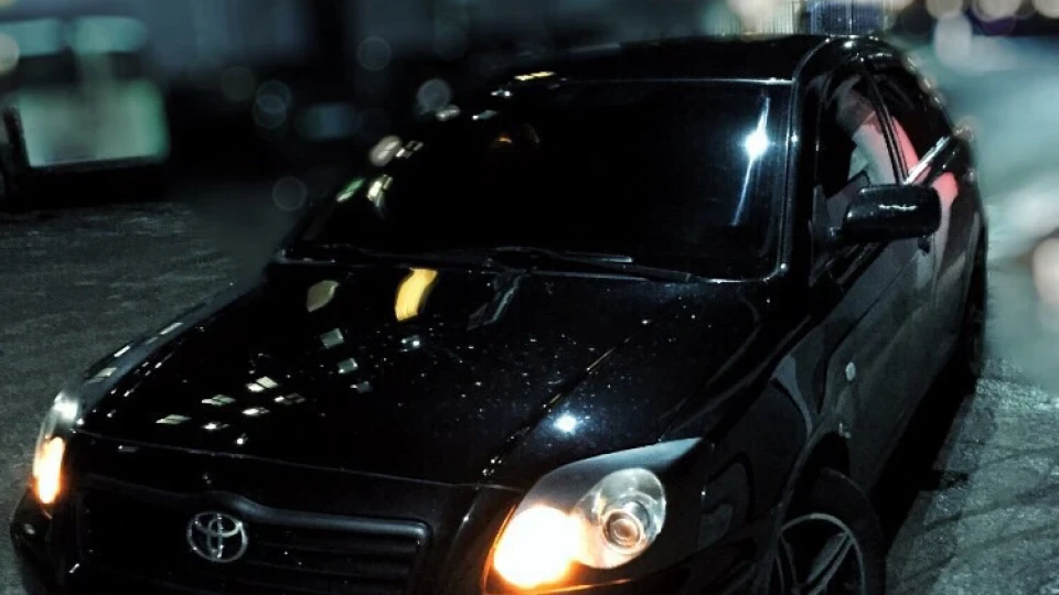 Toyota Avensis ЧЕРНИК 2