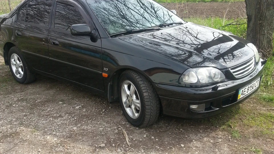 Toyota Avensis Чіткий япоша