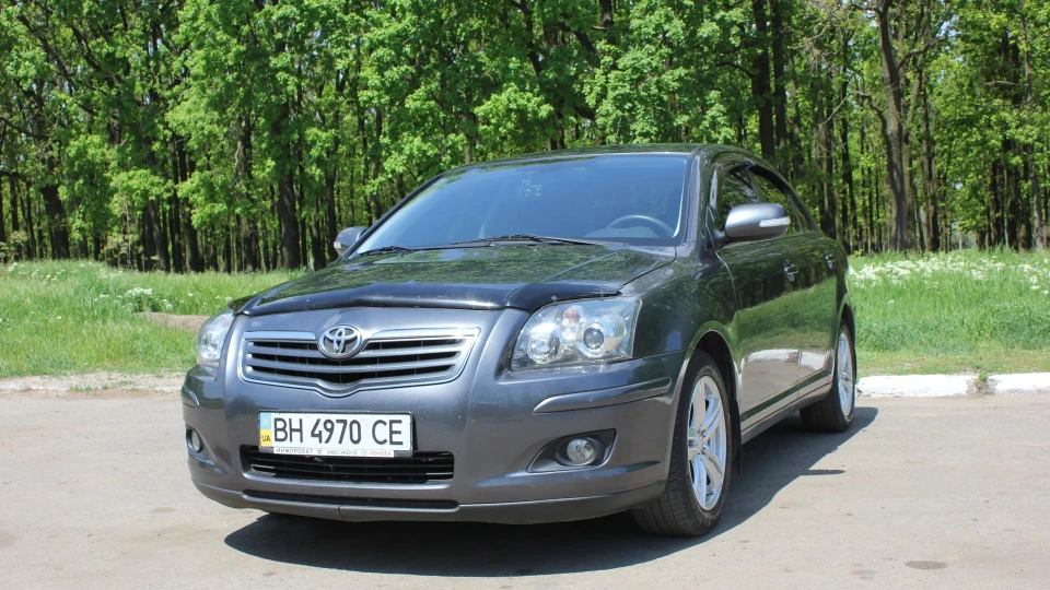 Toyota Avensis Колір мокрий асфальт 2