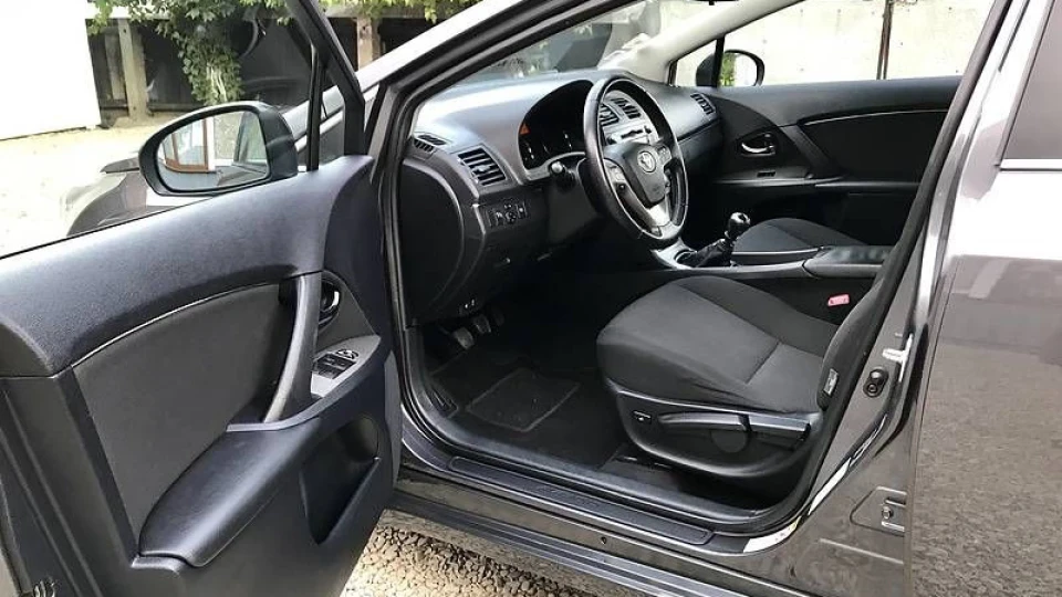 Toyota Avensis D4D SOL 2