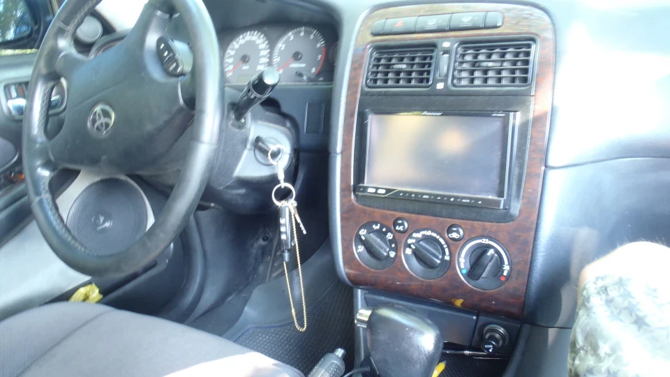 Toyota Avensis Ластівка 5