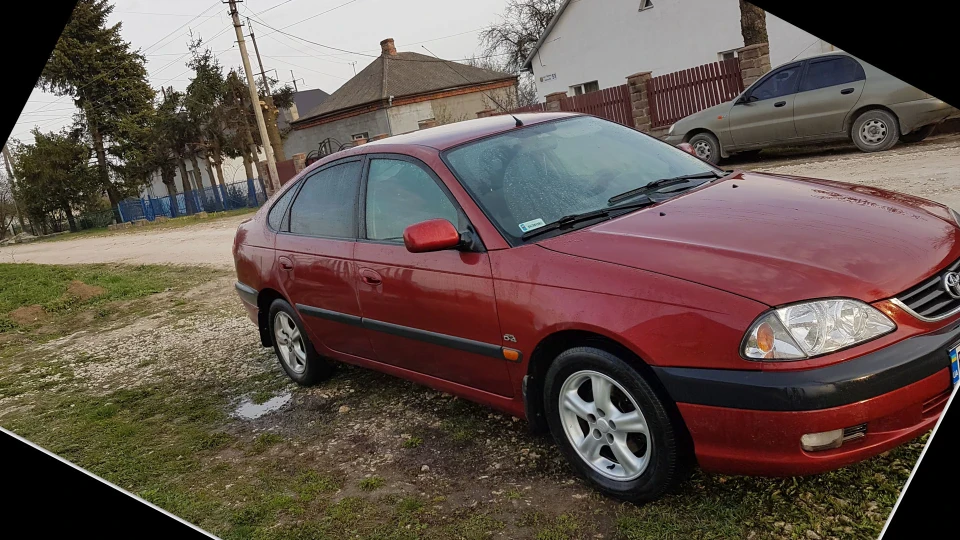 Toyota Avensis LIFTBACK (AZT220)