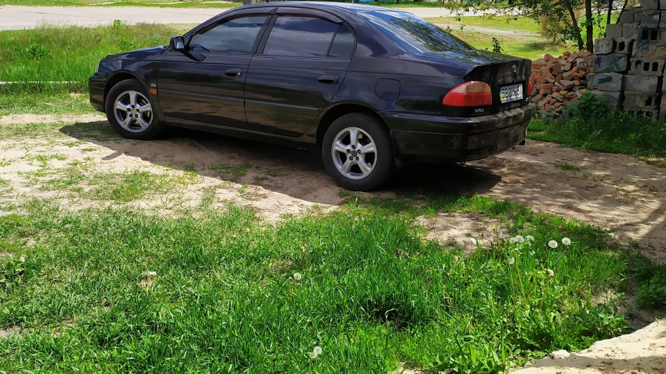 Toyota Avensis Нічна фурія (1AZ-FSE) 2